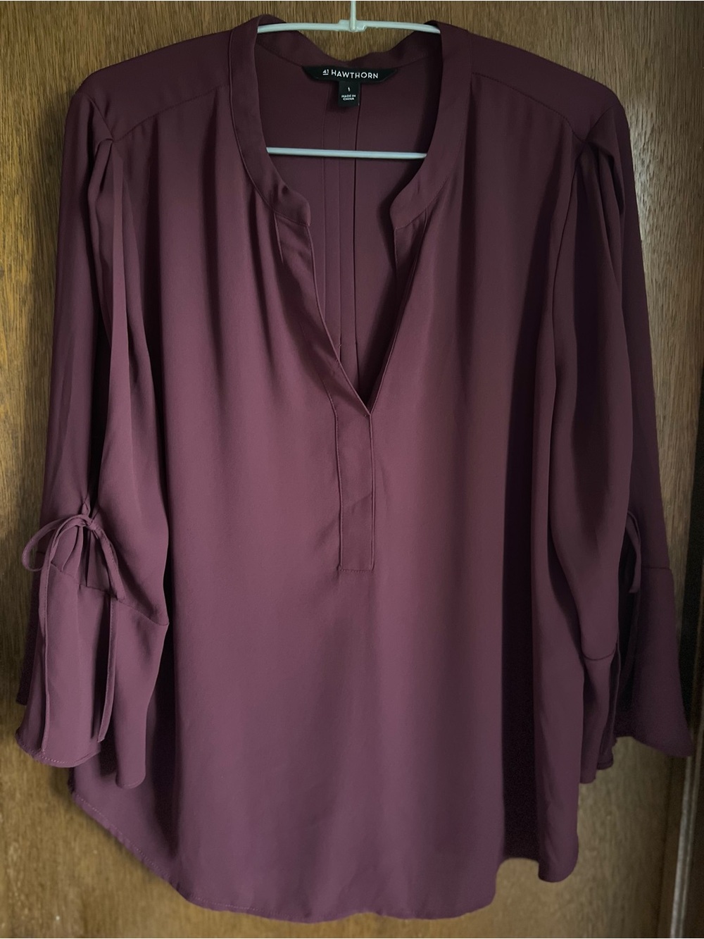 41 HAWTHORN Burgundy Women’s Blouse